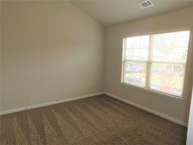 Building Photo - 3300 Mulberry Cv Wy