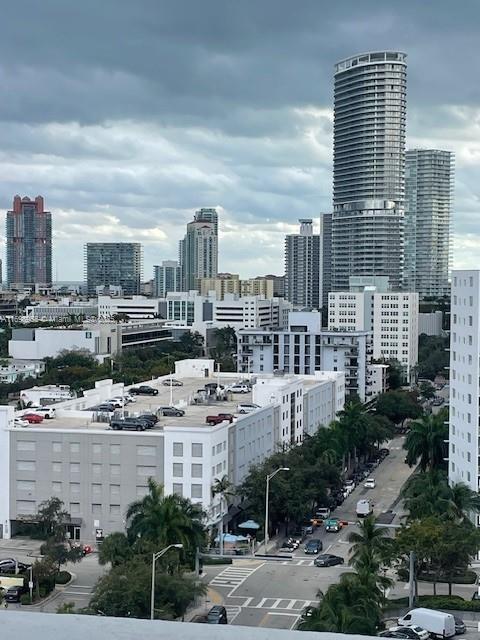 Building Photo - 1100 West Ave