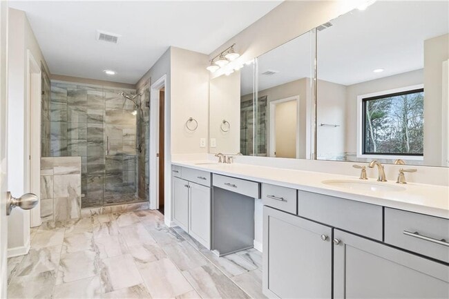 Building Photo - 123 Marlow Dr