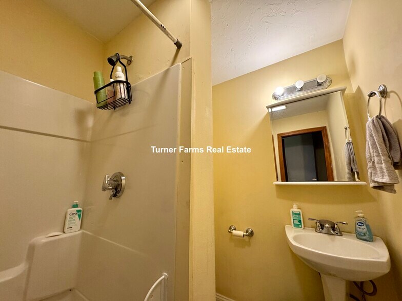 Building Photo - 1516 Tremont St