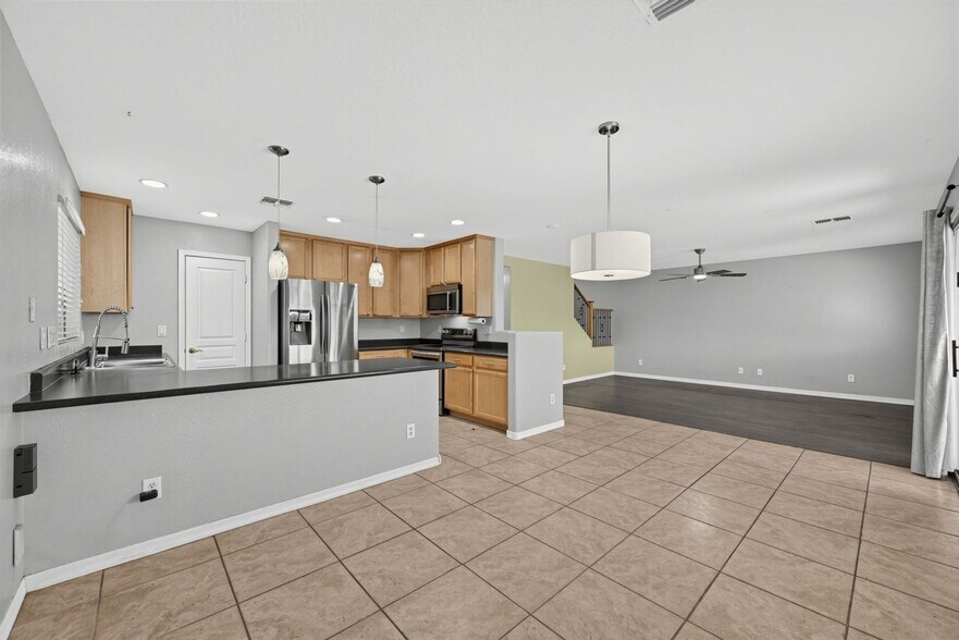 Building Photo - 1781 S 217th Ave