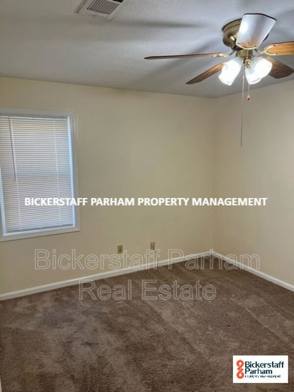 Building Photo - 3902 Leisure Ave