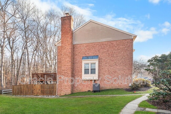 Building Photo - 5461 Grove Ridge Way