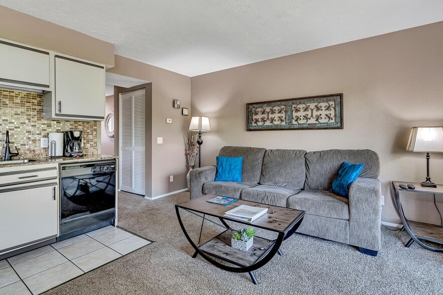 Building Photo - 40 Scenic Ct