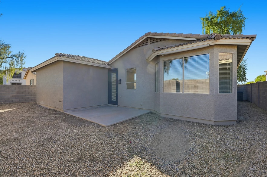 Building Photo - 5185 S Eileen Dr