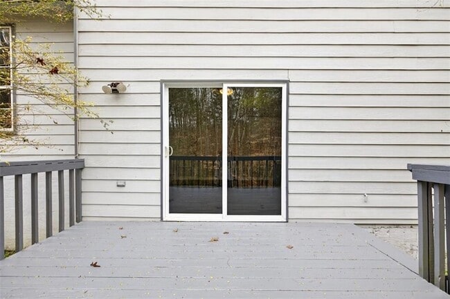 Building Photo - 5205 Maltdie Ct NE