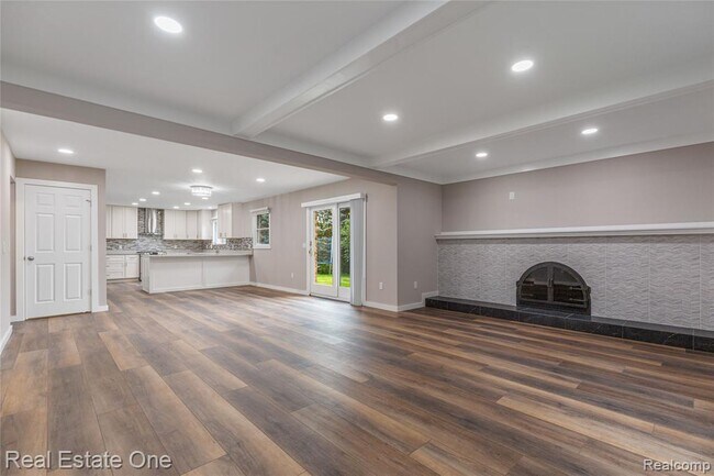 Building Photo - 5842 Marble Dr