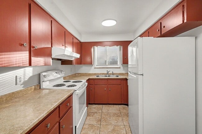 Building Photo - 535 S Quitman St