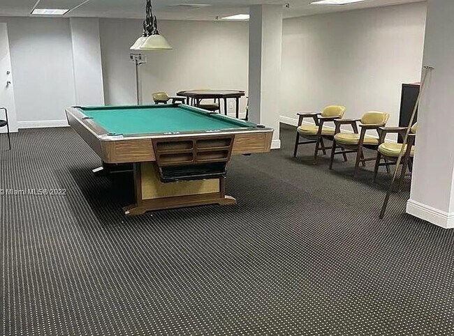 Building Photo - 3215 S Ocean Blvd