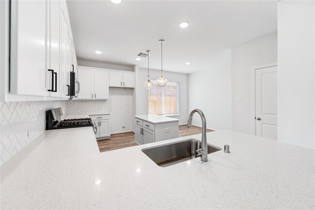 Building Photo - 208 Cambria Green Ln