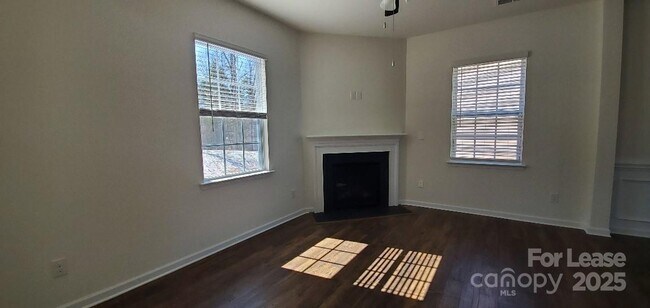 Building Photo - 10422 Bradstreet Commons Way
