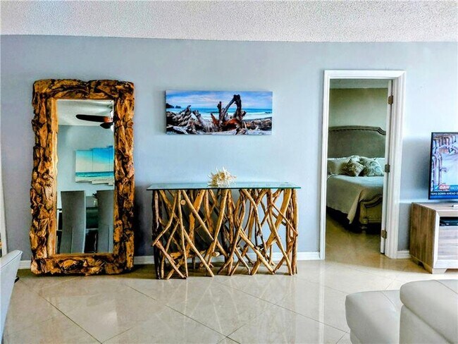 Building Photo - 2000 S Ocean Blvd