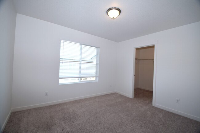 Building Photo - 1640 S 29th Blvd