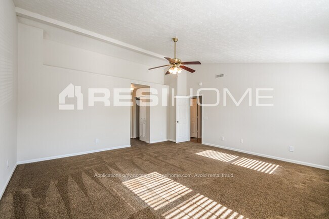 Building Photo - HOME FOR RENT!!