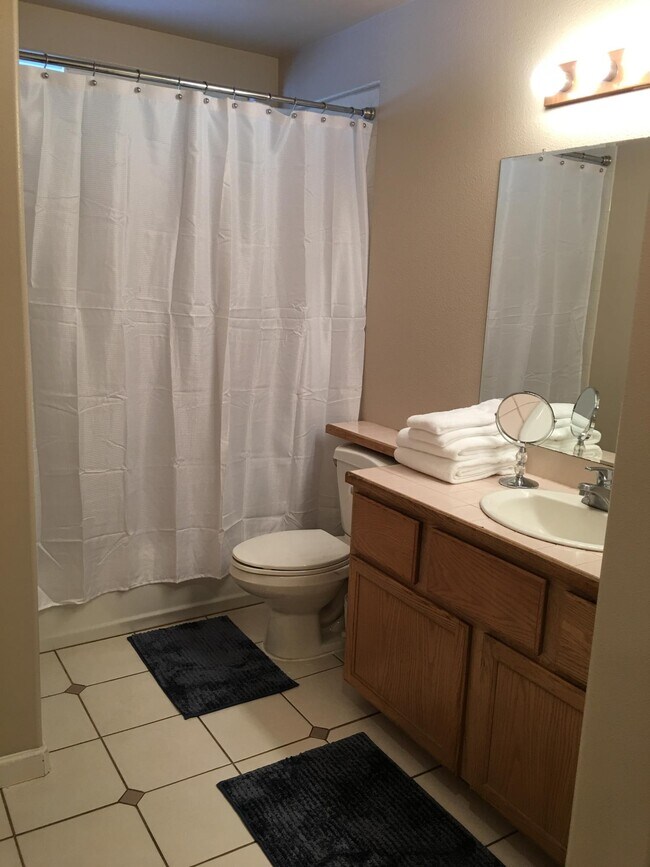 Building Photo - 120 Kanani Rd