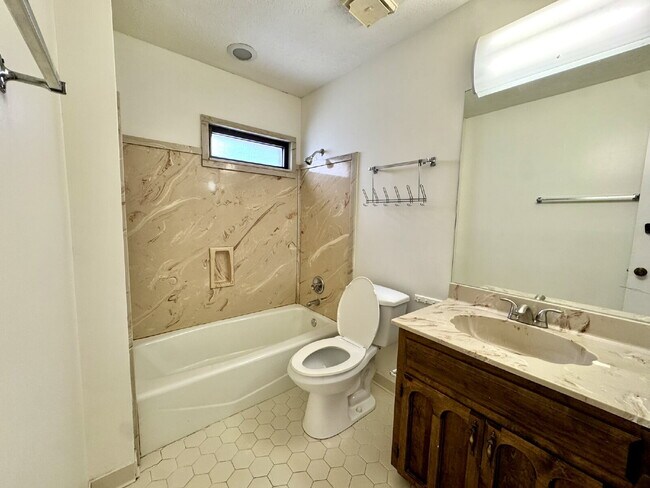 Building Photo - WATER FRONT PROPERTY!!!!!