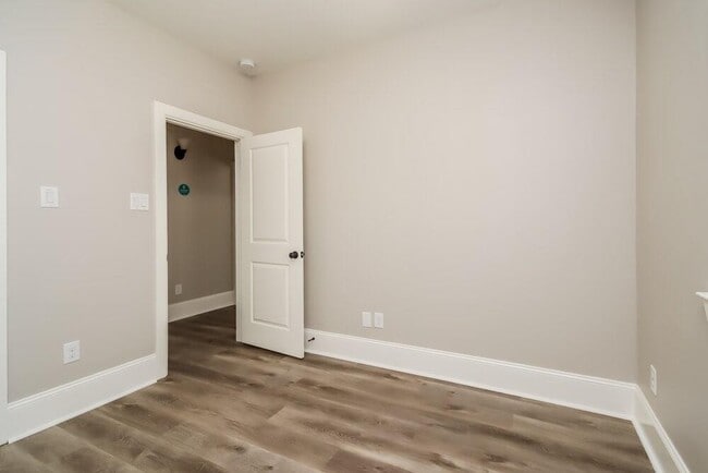 Building Photo - 8840 Ashbloom Ln