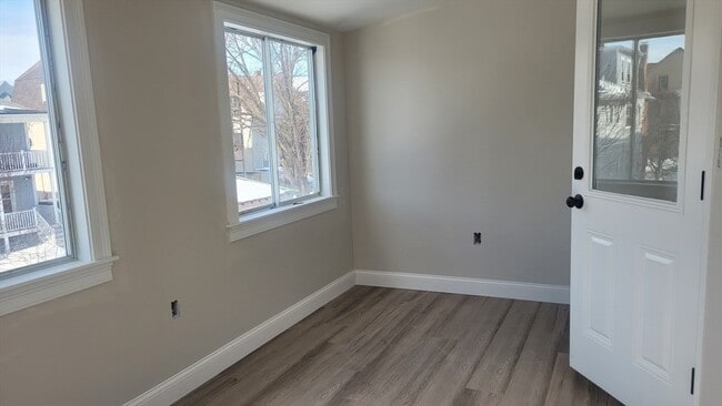 Building Photo - 29 Amaranth Ave