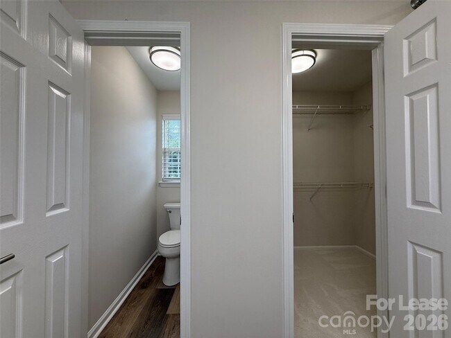 Building Photo - 3404 Laurenhurst Ln