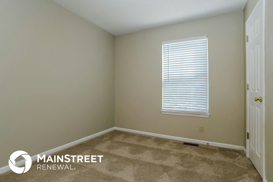 Building Photo - 8556 N Gower Ave