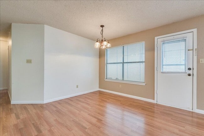 Building Photo - 14030 Merseyside Dr