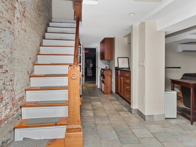 Building Photo - 247 Bunker Hill St