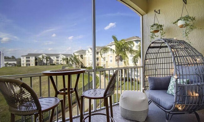 Building Photo - 8103 Coconut Palm Way