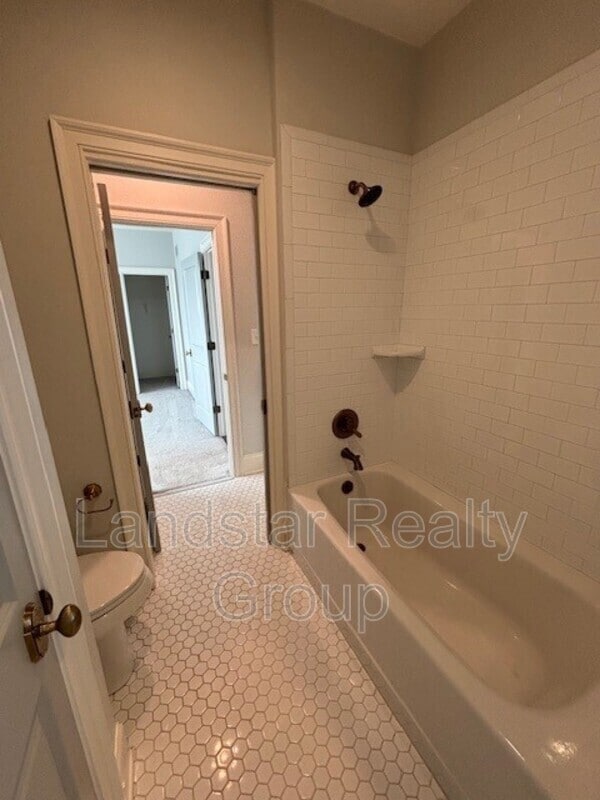 Building Photo - 6411 Moonseed St