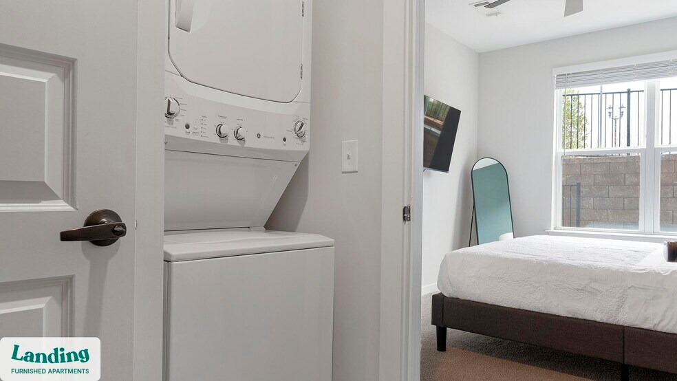 Building Photo - 1270 Hillcrest Dr