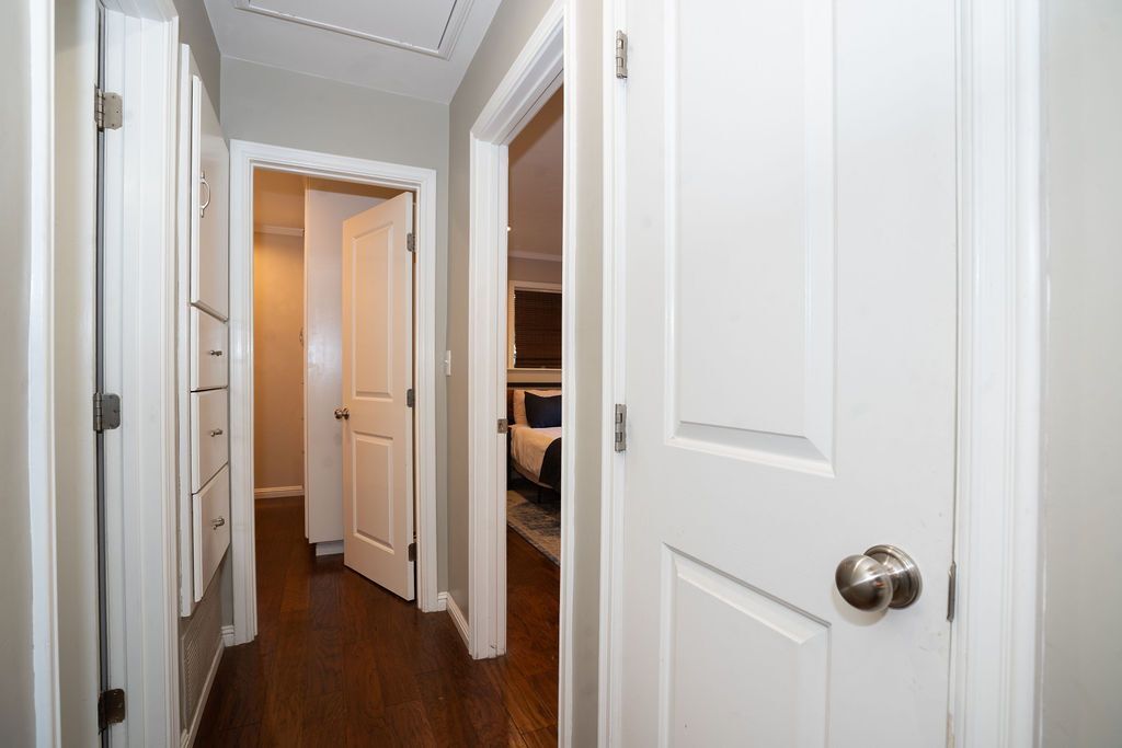 Building Photo - 24933 Faulhorn Dr