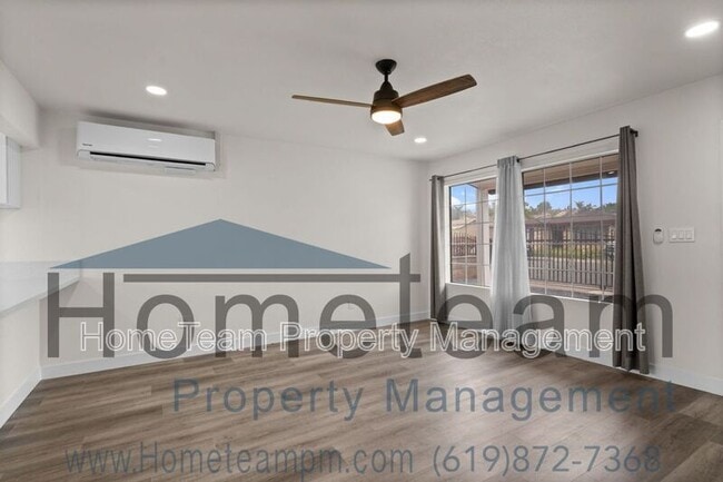 Building Photo - 820 Harris Ave