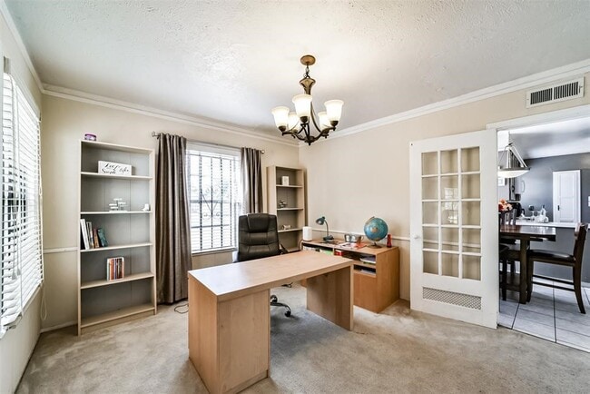 Building Photo - 3423 Ozark St