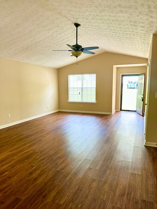 Building Photo - 4552 Latchwood Dr