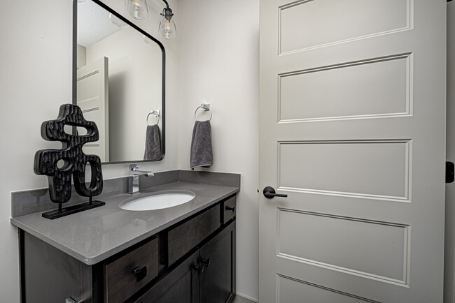 Building Photo - 208 Midland Trace Trail