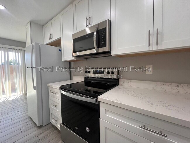 Building Photo - 408 W Blackhawk Dr