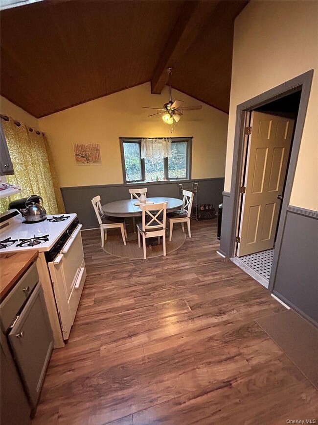 Building Photo - 4 Glendale Rd