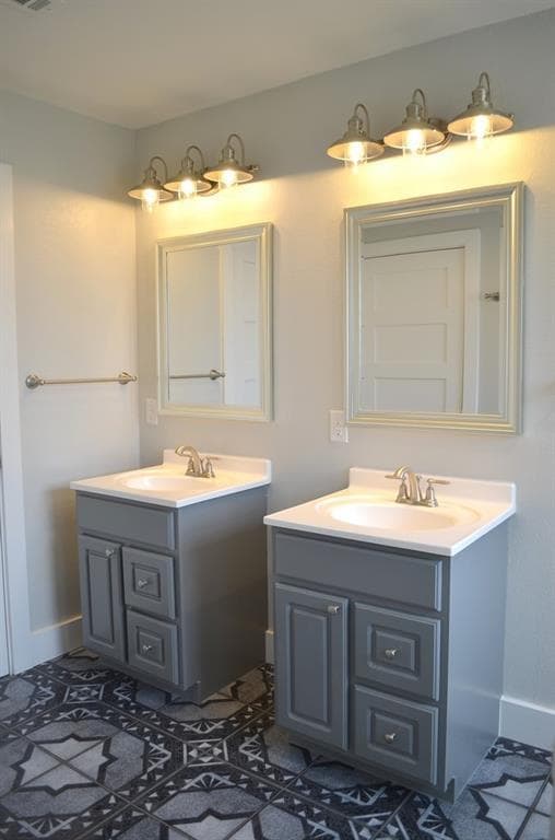 Building Photo - 6400 Santos St