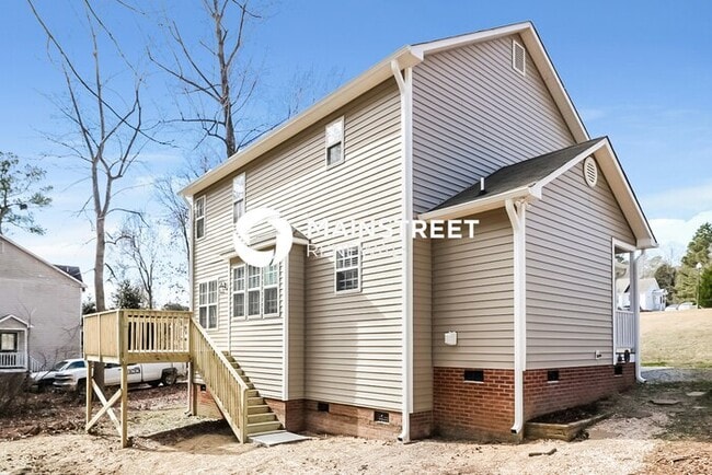Building Photo - 3 Bedroom Pet-Friendly Home in Willow Spring, NC with Main Street Renewal