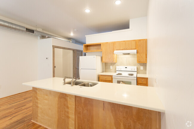 1BR 1BA - 700 SF - Pearl