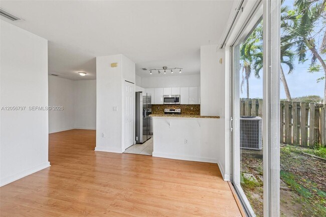 Building Photo - 8188 NW 108th Pl