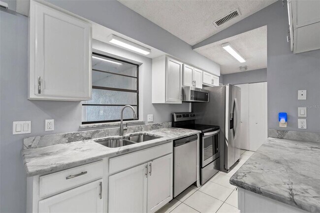 Building Photo - 1205 S Flagler Ave