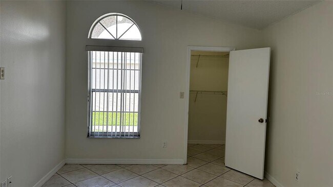 Building Photo - 2415 Harbor Town Dr