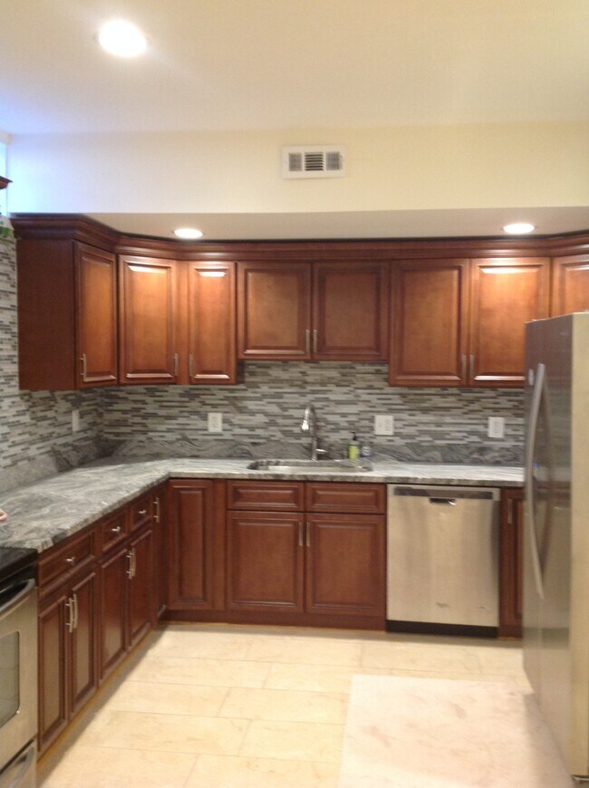 Kitchen - 41449 Autumn Sun Dr