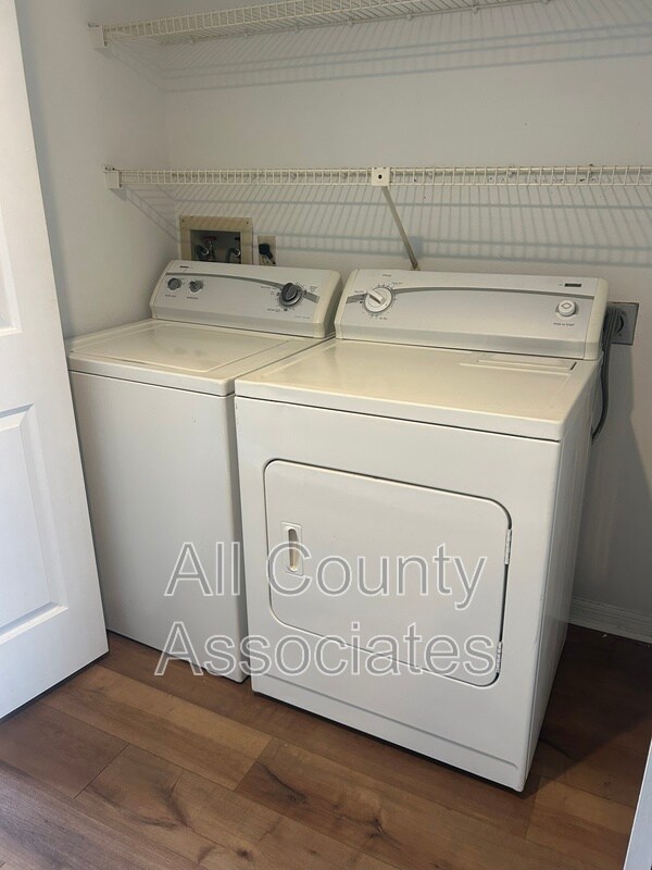 Building Photo - 504 S Florida Ave