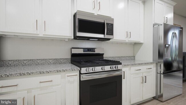 Building Photo - 135 Heyford Dr