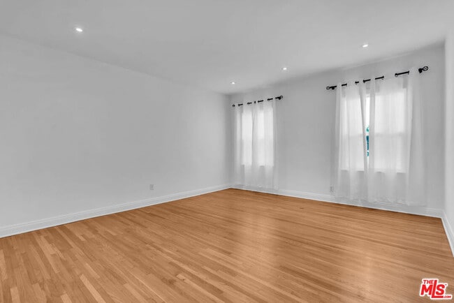 Building Photo - 6131 W 5th St