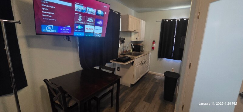 Building Photo - 7608 Texhoma Ave