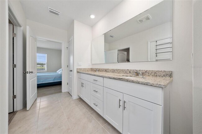 Building Photo - 1796 Southfork Dr