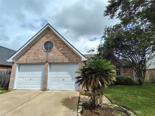 Building Photo - 4407 Waterfall Way