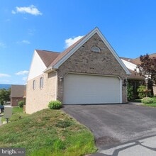 Building Photo - 2325 Majestic Ct